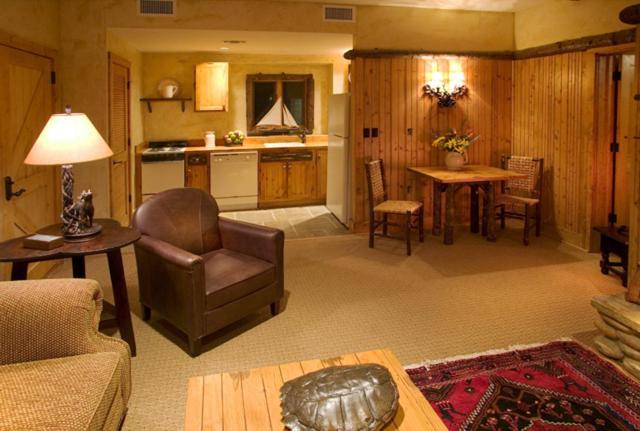 The Lodge At Buckberry Creek Gatlinburg Room photo